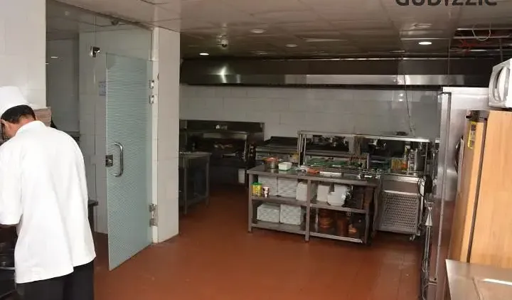 Equipped Takeaway Restaurant for Rent in Hadayek Al-Ahram