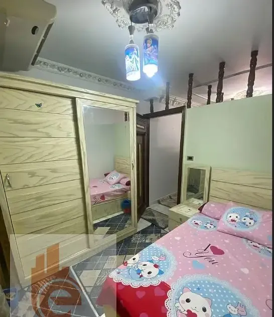 Furnished apartment in a residential tower in Roushdy, 100 sqm