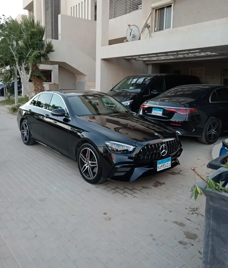 مرسيدس E200 للايجار بالسائق