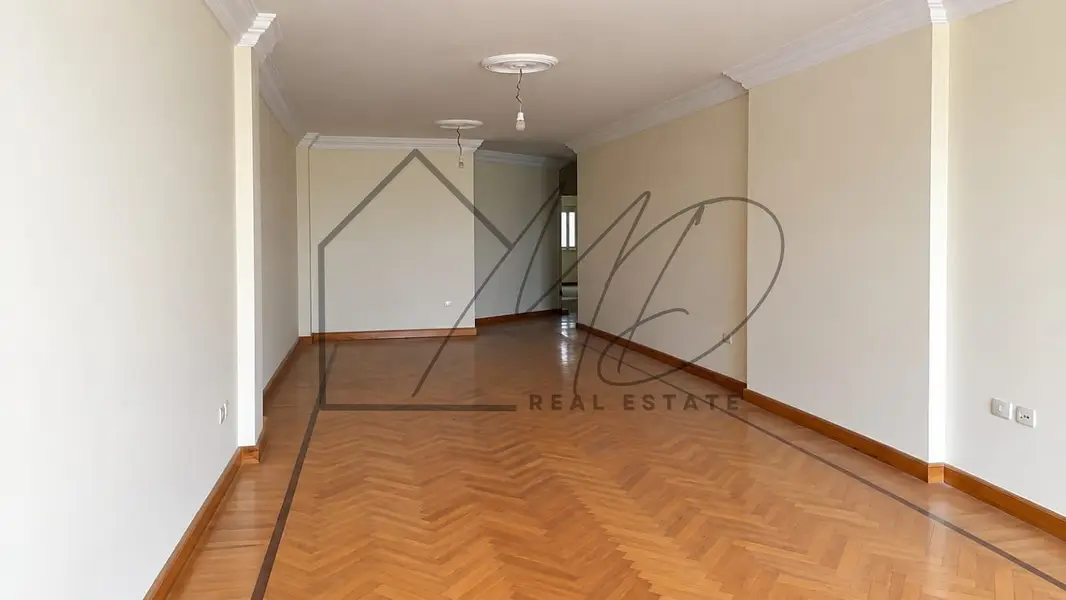 Apartment for rent in Kafr Abdo 185sqm