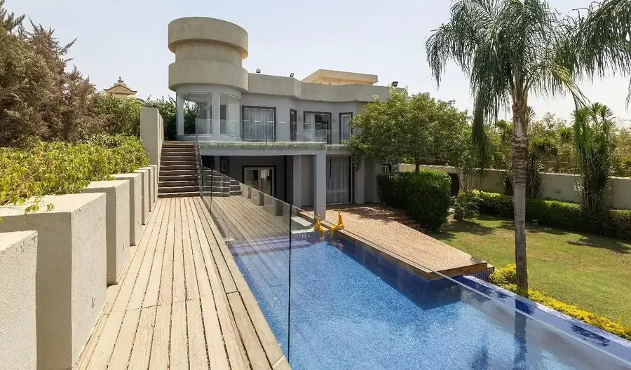 Daily rental villa in Sheikh Zayed next to Arkan Mall