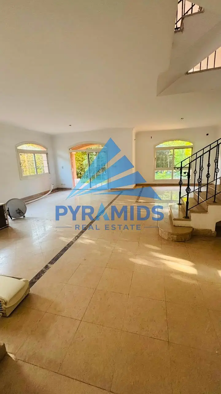 Twin house villa for rent in Madinaty
