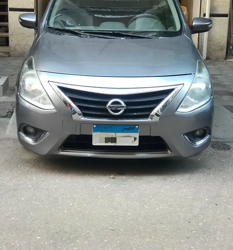 عربية نيسان صني للايجار