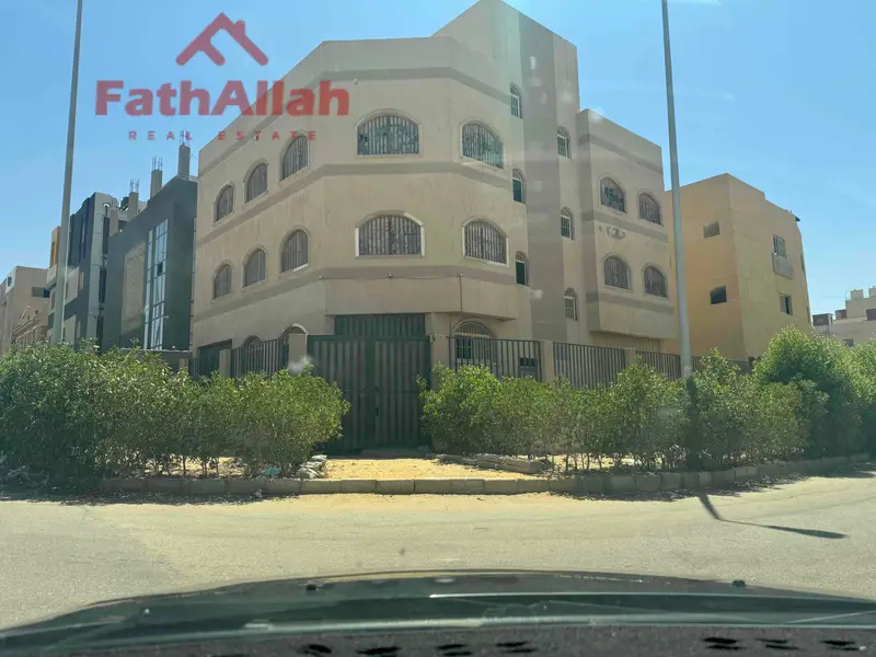 Engineering factory for rent in Tagamoa, Al-Alf Masnaa Industrial Zone