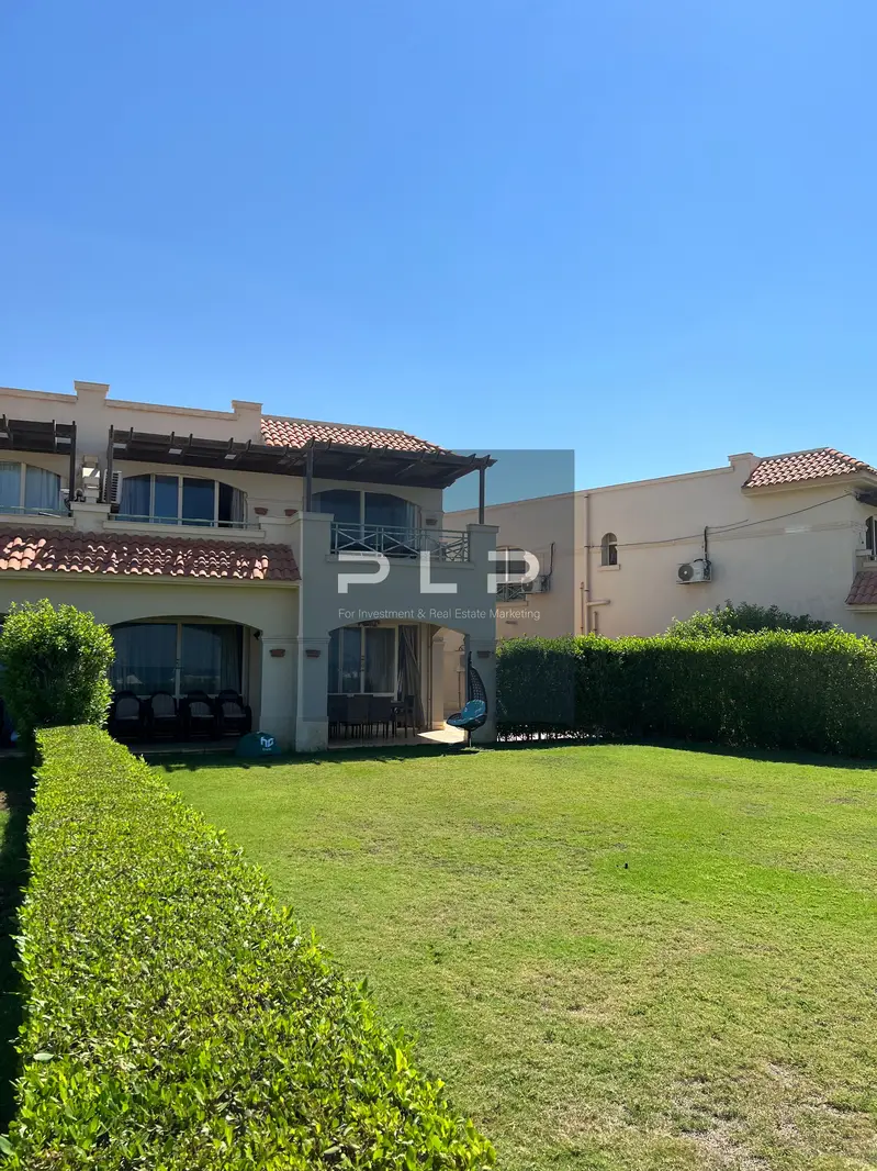 Villa for rent in La Vista Bay North Coast, first row on the sea
