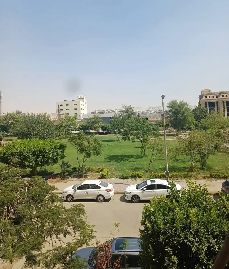 مكتب إداري للايجار أول بلكونة بزهراء المعادي