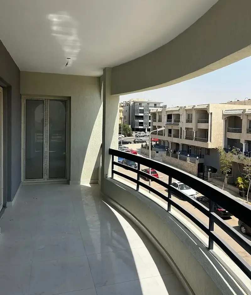 Luxury administrative headquarters for rent in Sheraton (first use)