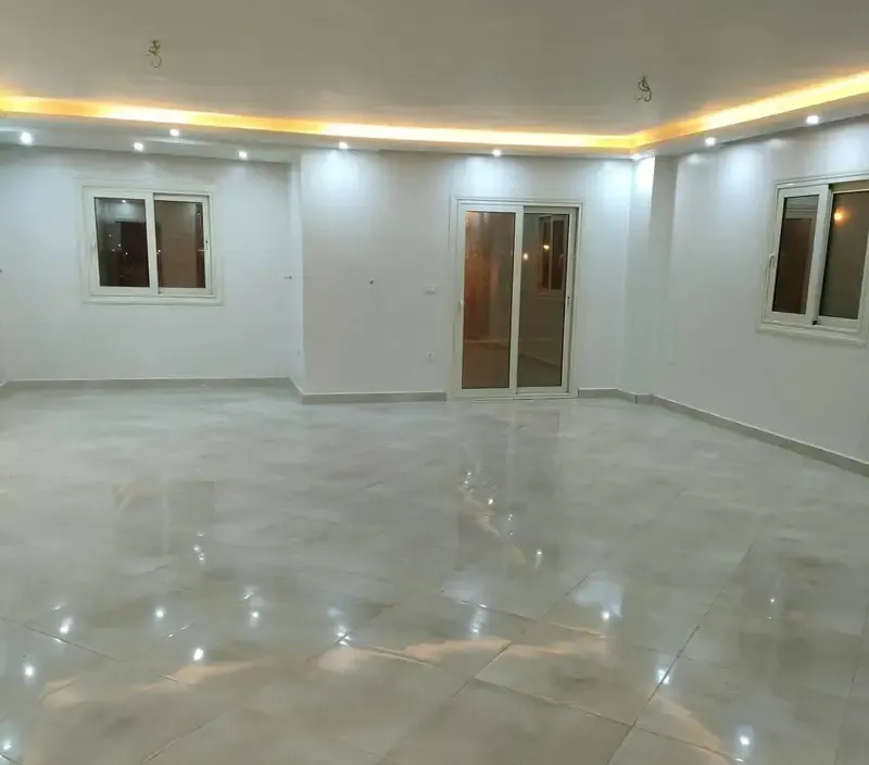 Apartment for rent in the 7th District, Sheikh Zayed
