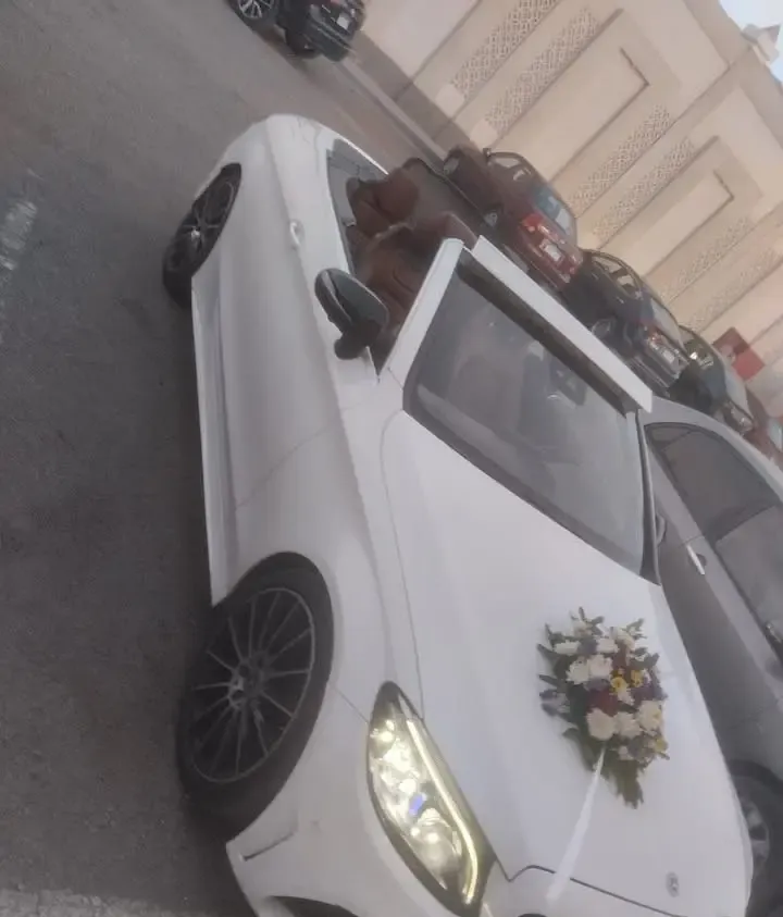 Mercedes Cabriolet 2020 for Weddings