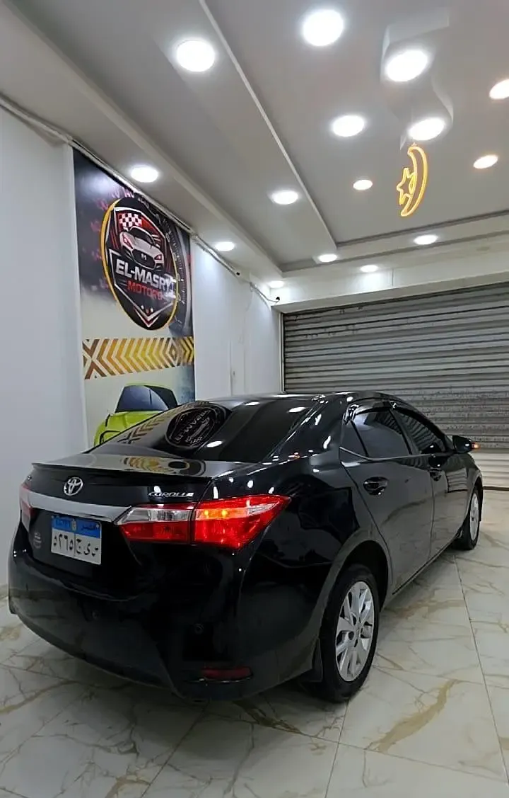 تويوتا كورولا 2015 للإيجار