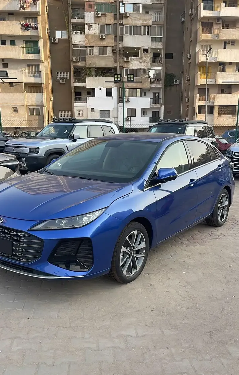 مطلوب سيارات بدون سائق للعمل في شركة بترول والقرية الذكية