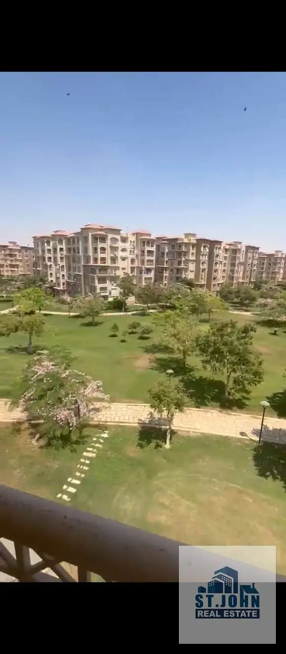 Apartment for rent in Madinaty with garden view