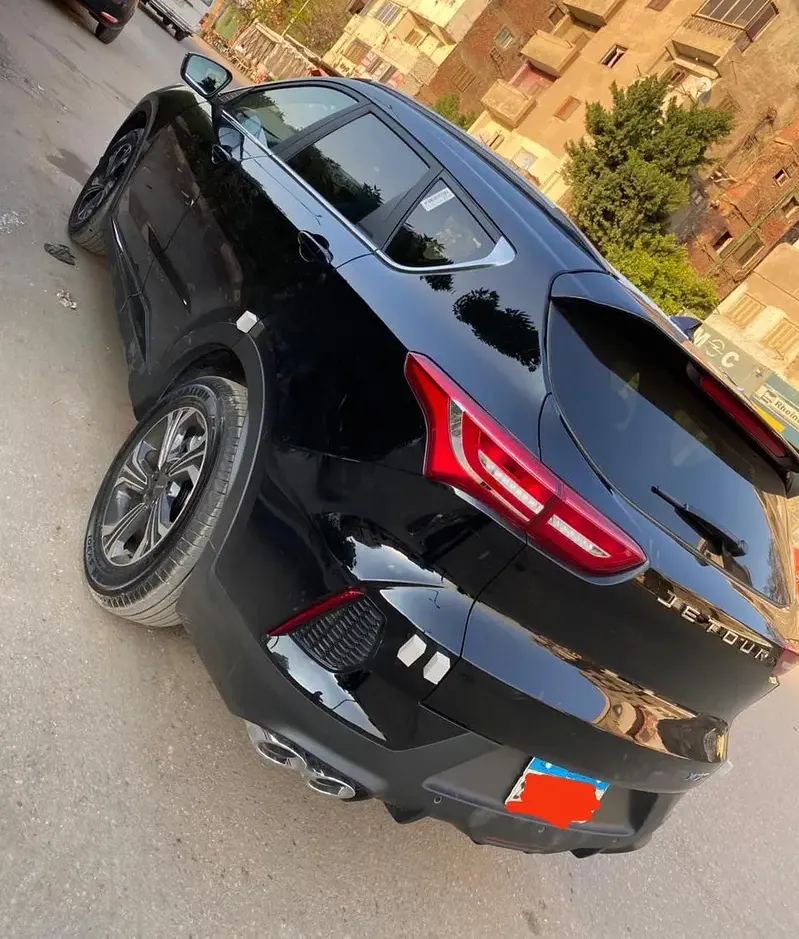 جيتور X70 SUV 7 راكب للإيجار