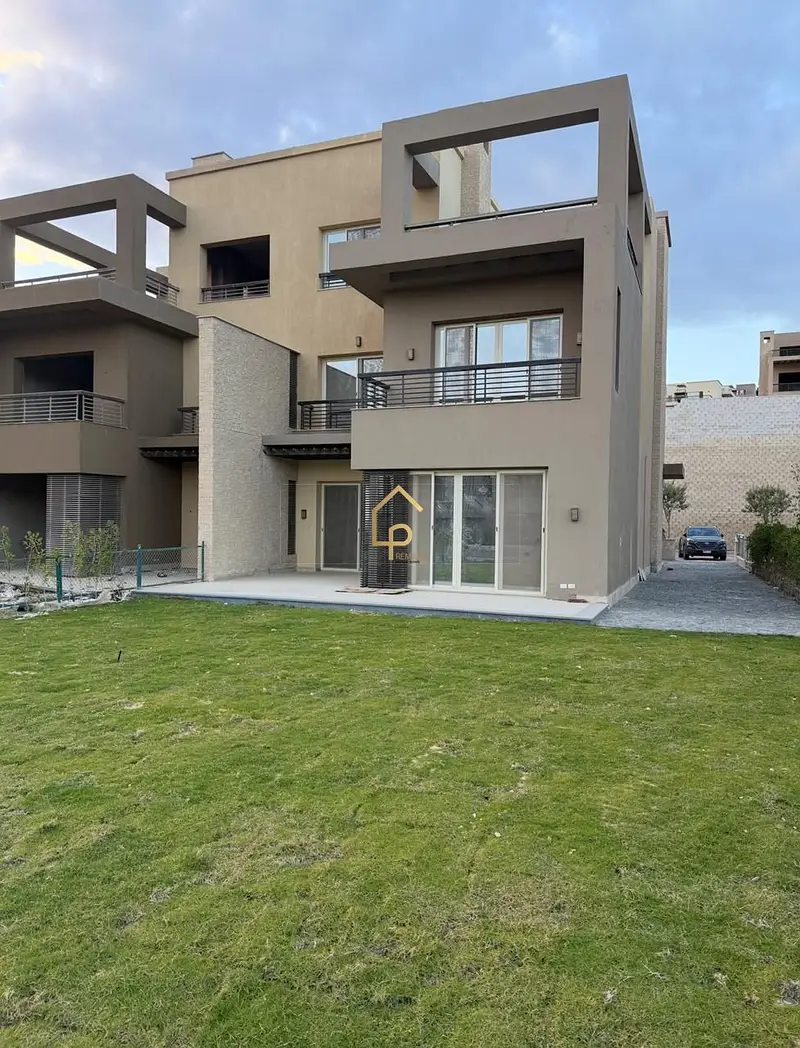 Twin house villa for rent in New Giza Gold Cliff