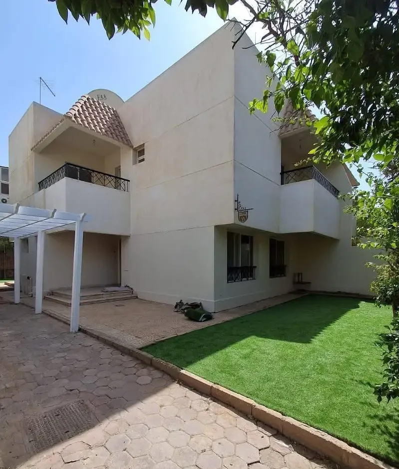 Villa for rent in Rehab 1