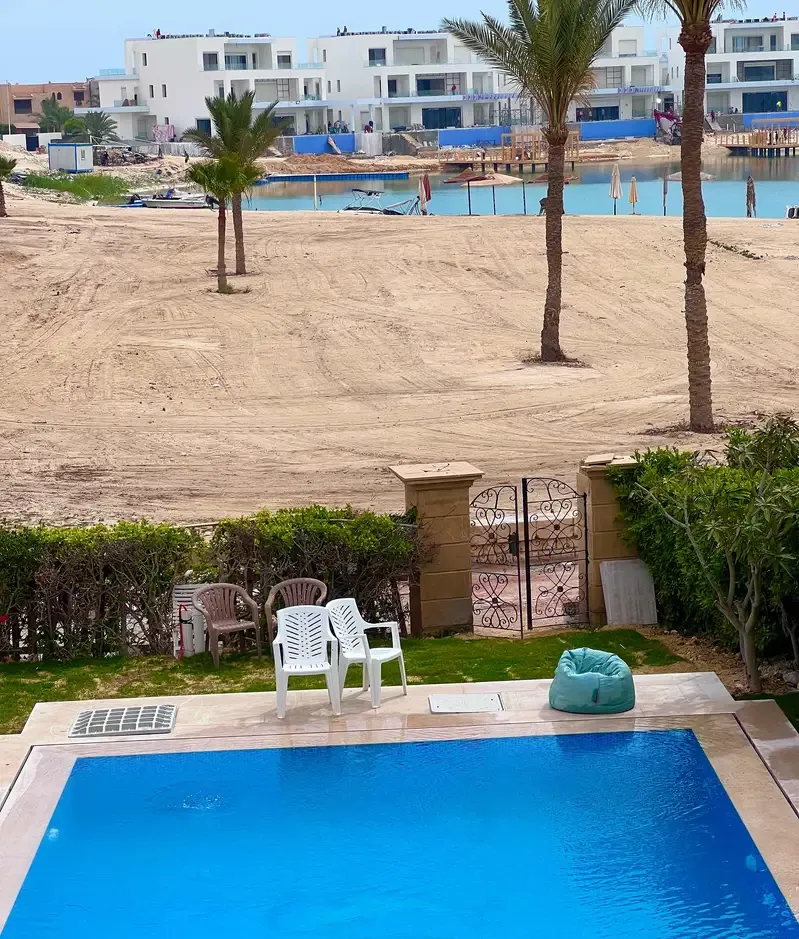 فيلا للايجار في مارينا 5 صف بحيرة