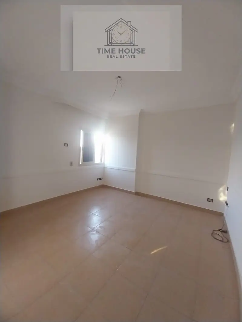 Office for rent on Ahmed Tayseer Street, next to the Girls' College Metro