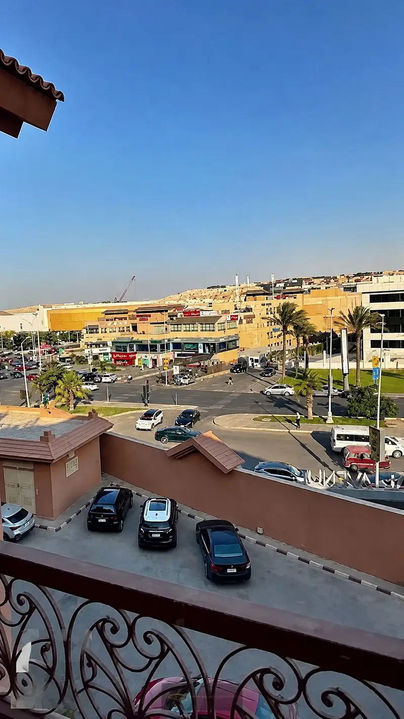 شقة للايجار في جرين 3 الشيخ زايد | 183م | 3 غرف