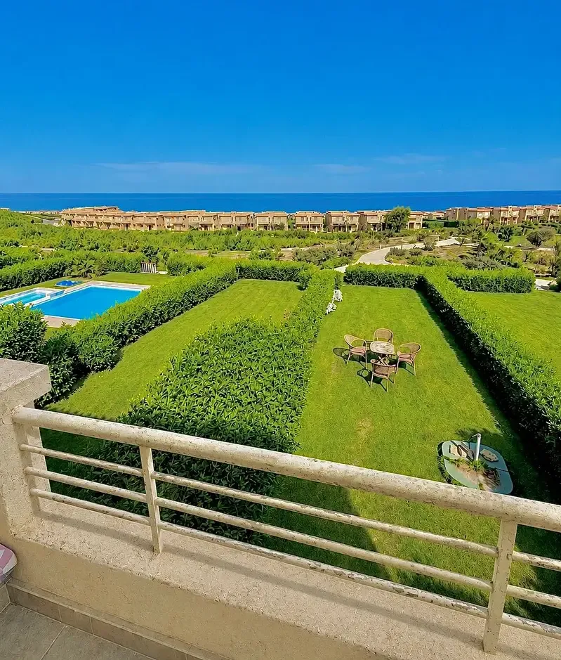 4-bedroom villa on the sea in Telal Ain Sokhna Resort