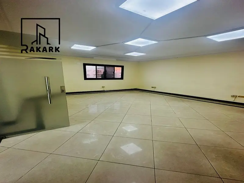 250 sqm administrative headquarters for rent in Sheraton Airport