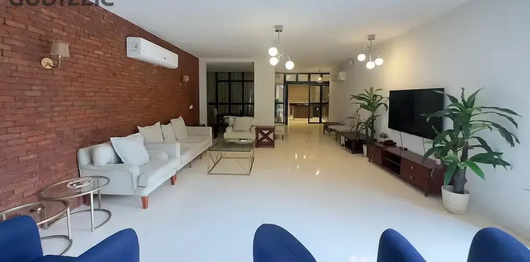 Luxurious furnished apartment with a private garden in Katameya Heights