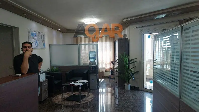 Office for rent 230 sqm in Makram Ebeid branches