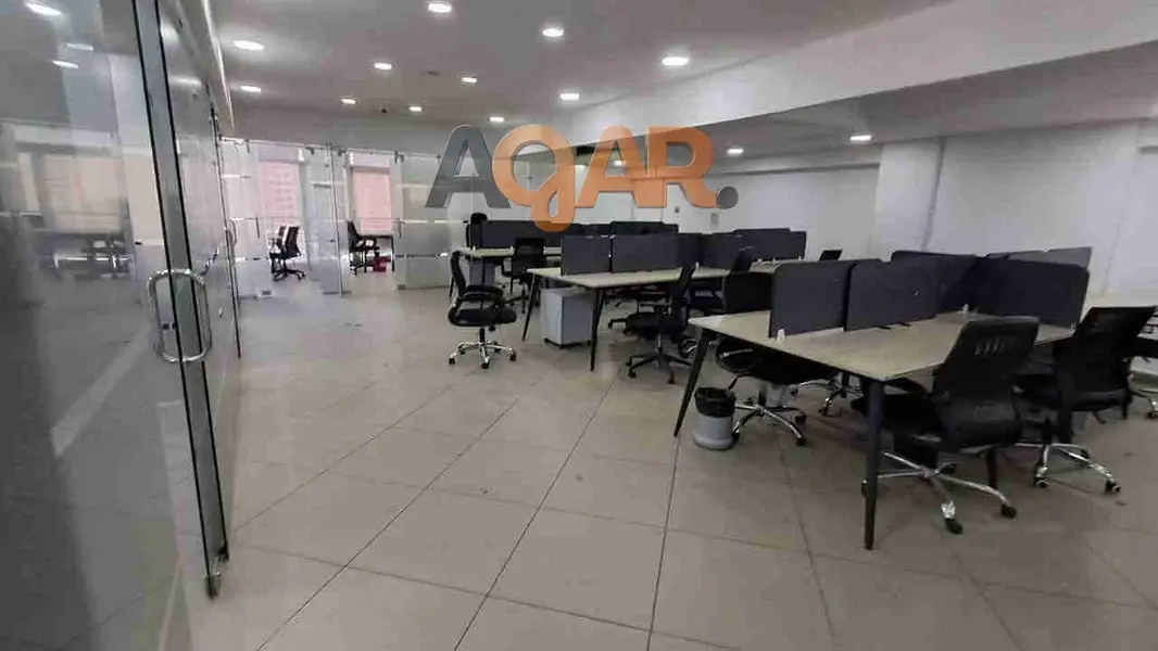 Office for rent, 550 sqm, super lux, main street