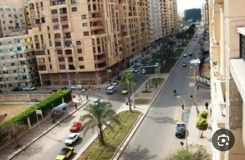 مكتب ٢٥٠م للايجار بسموحة شارع فوزي معاذ
