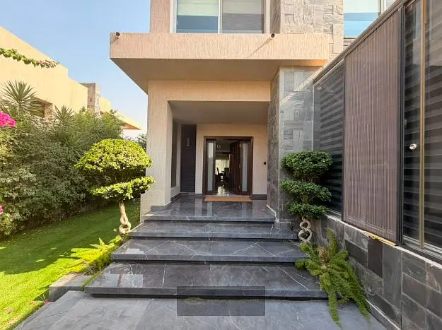 Furnished villa for rent in The Continental Residence Compound - Sheikh Zayed