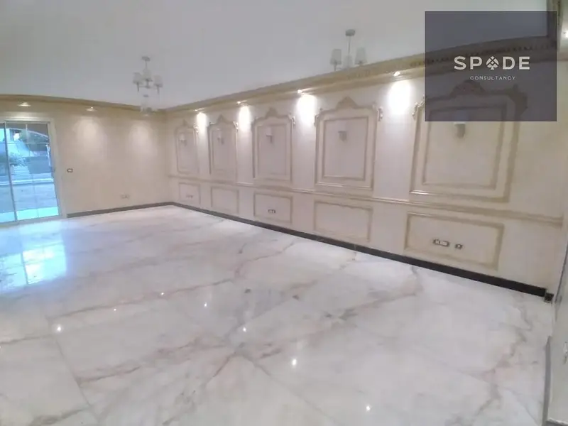 Middle Townhouse for rent in Layan
