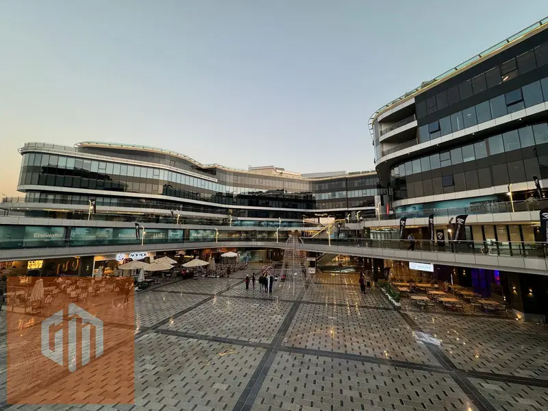 Shop for rent 198 sqm on South 90 Street, 5th Settlement, New Cairo