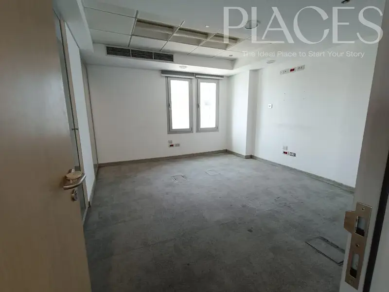 Administrative office for rent on North 90th Street, 516 sqm