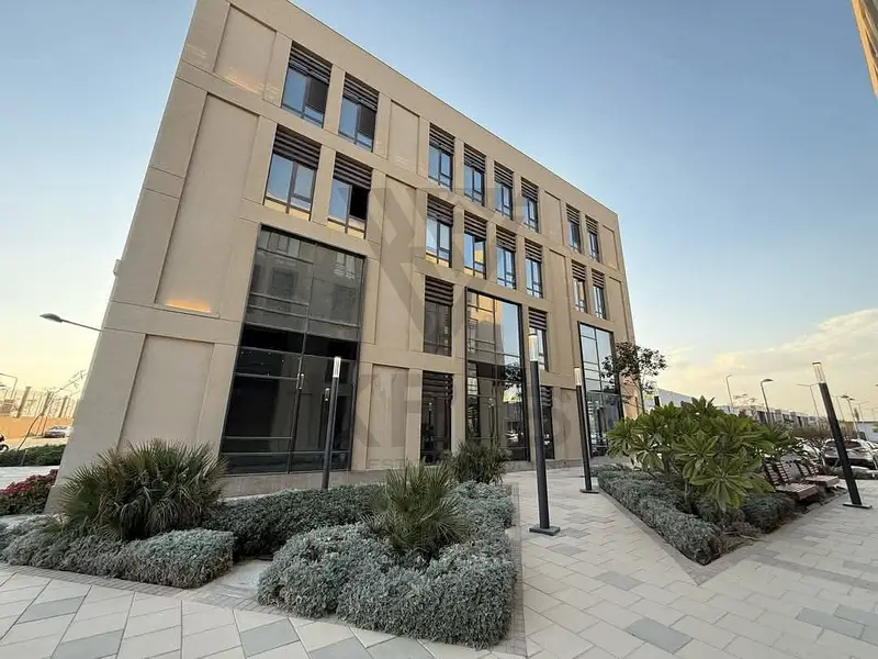 Finished Office 80sqm for Rent in District 5, New Cairo