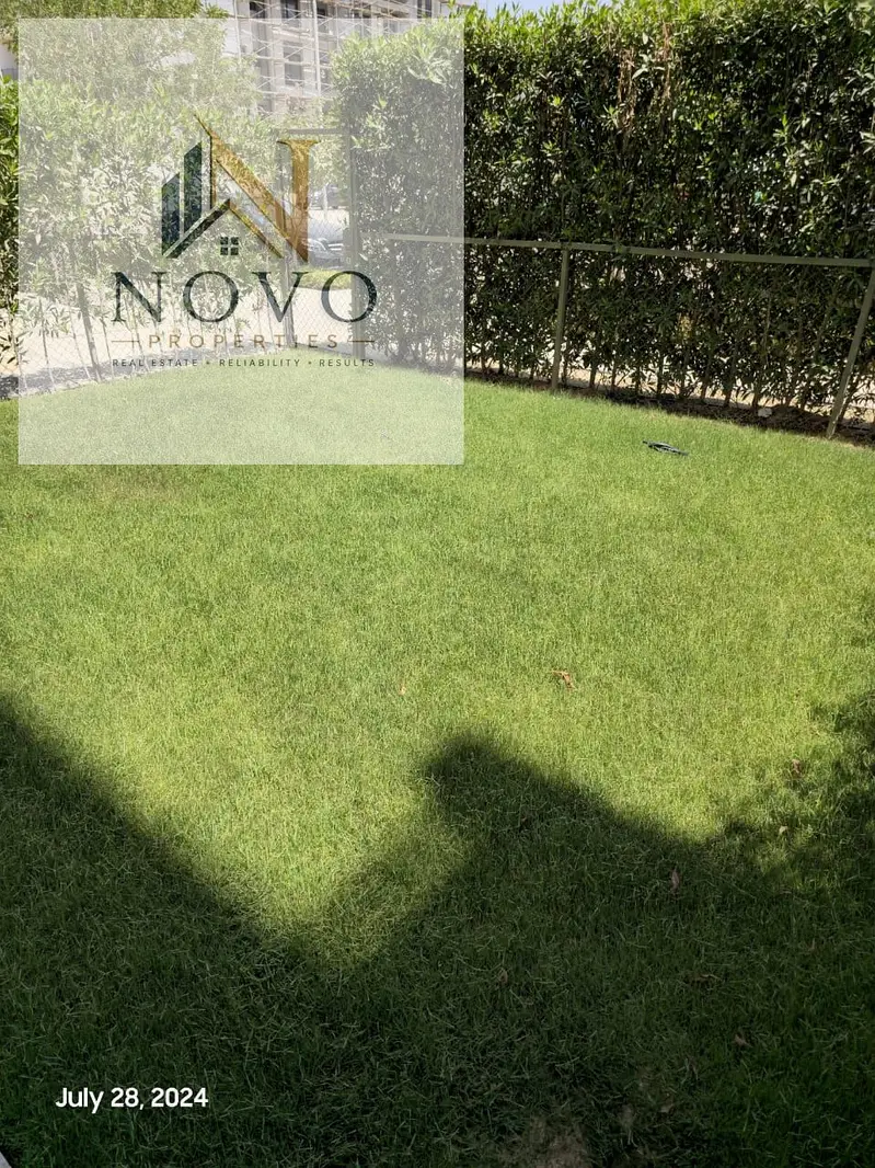 Studio with private garden for rent in Marasem Compound
