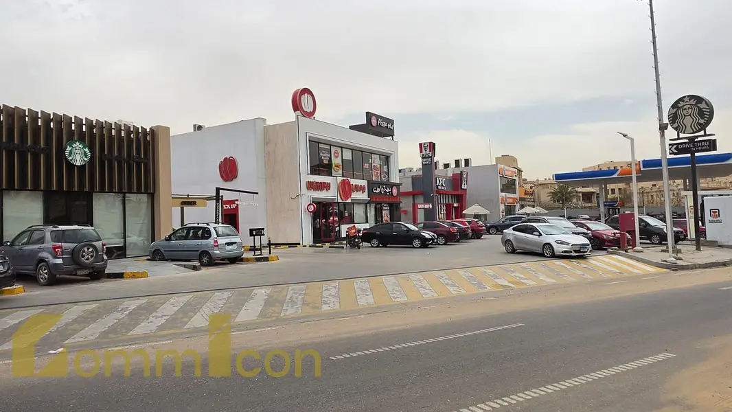 Shop for rent, facade on Gamal Abdel Nasser Axis - Fifth Settlement