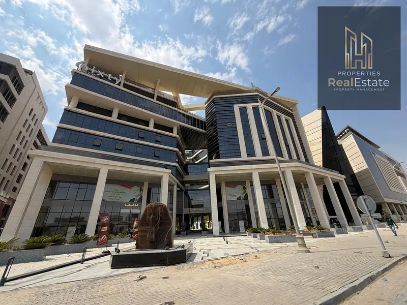 مكتب للإيجار في 6ixty Business Park بالتجمع الخامس