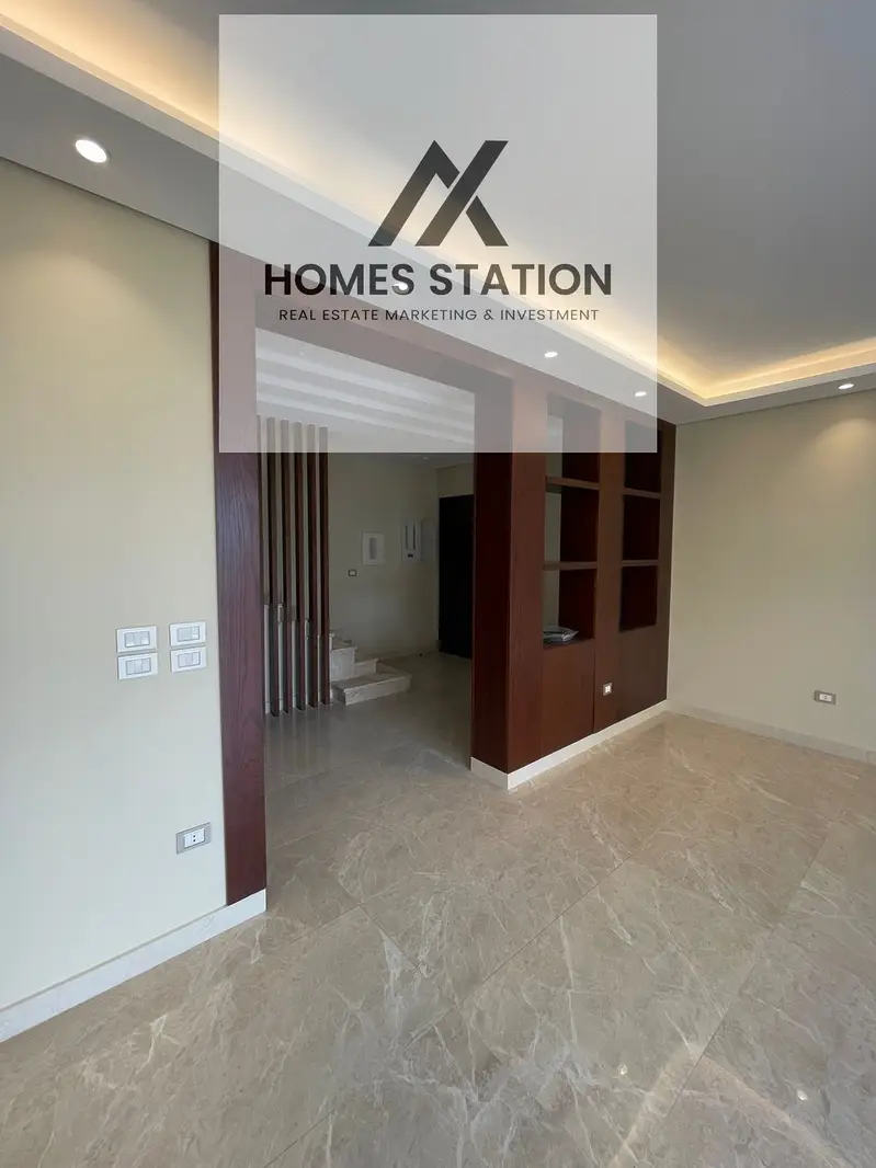 Triplex roof for rent in Eastown | 312 sqm + 80 sqm roof | First use