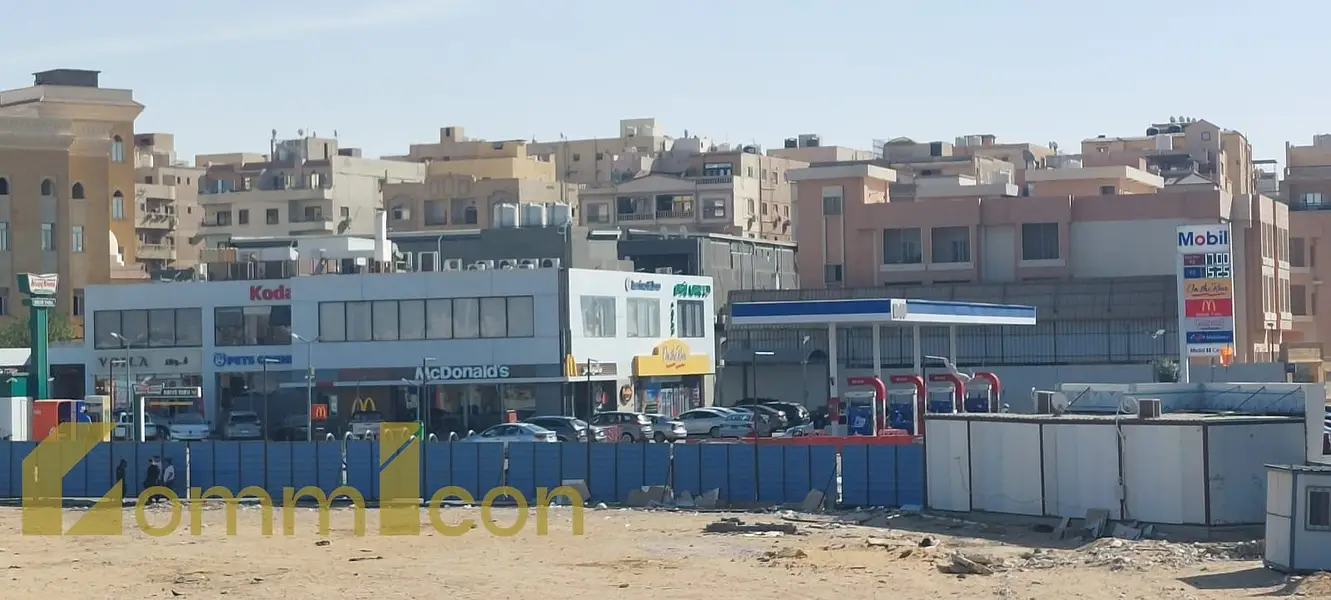 Ground floor shop in Narjes, suitable for restaurant and cafe