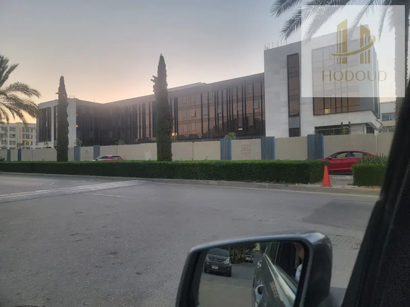 محل تجاري للإيجار في ميفيدا - التجمع الخامس