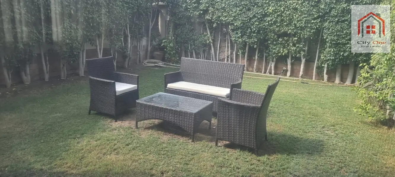 Furnished modern ground floor apartment with private garden in Katameya Heights