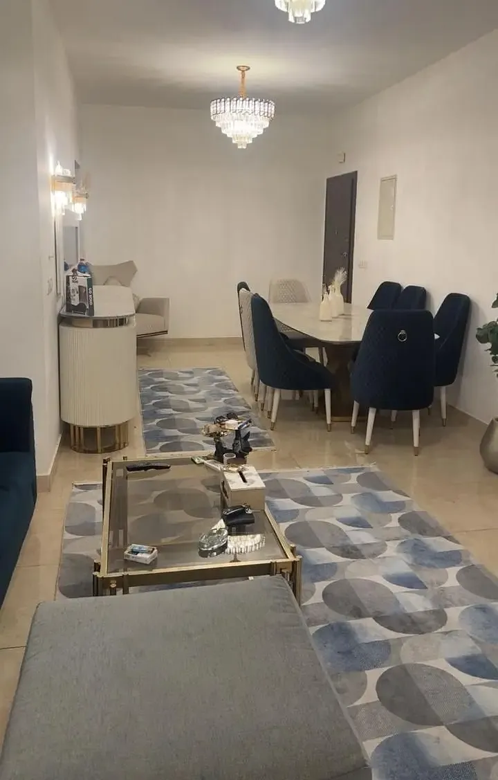 شقة للإيجار في كمبوند فيفث سكوير – المراسم