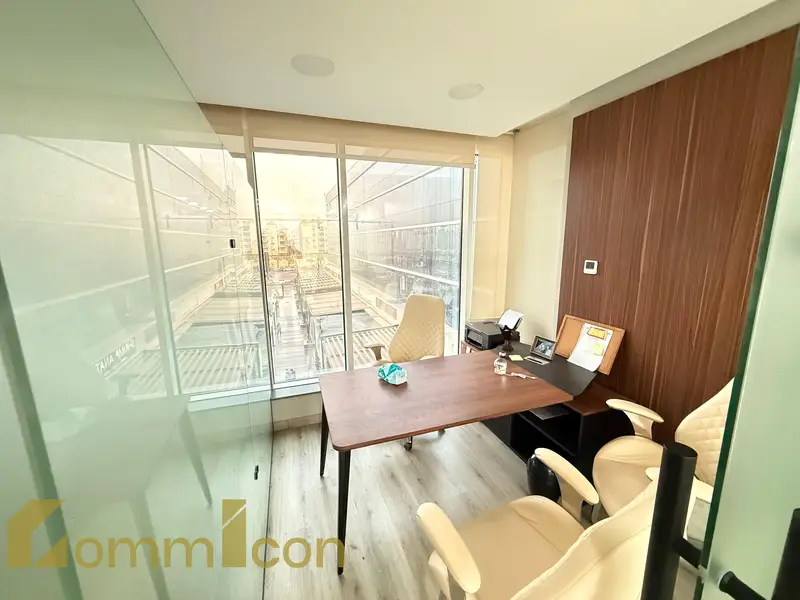 Office for rent in Trivium Square, North 90th Street, 58 sqm, finished