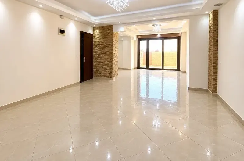 Office for rent directly on the sea in Gleem