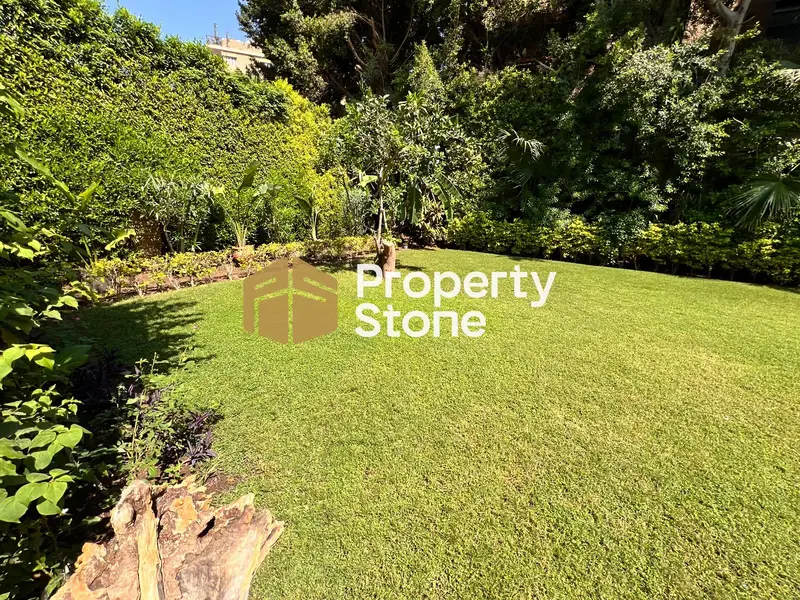 Villa for rent in Degla Maadi with a large garden and garage