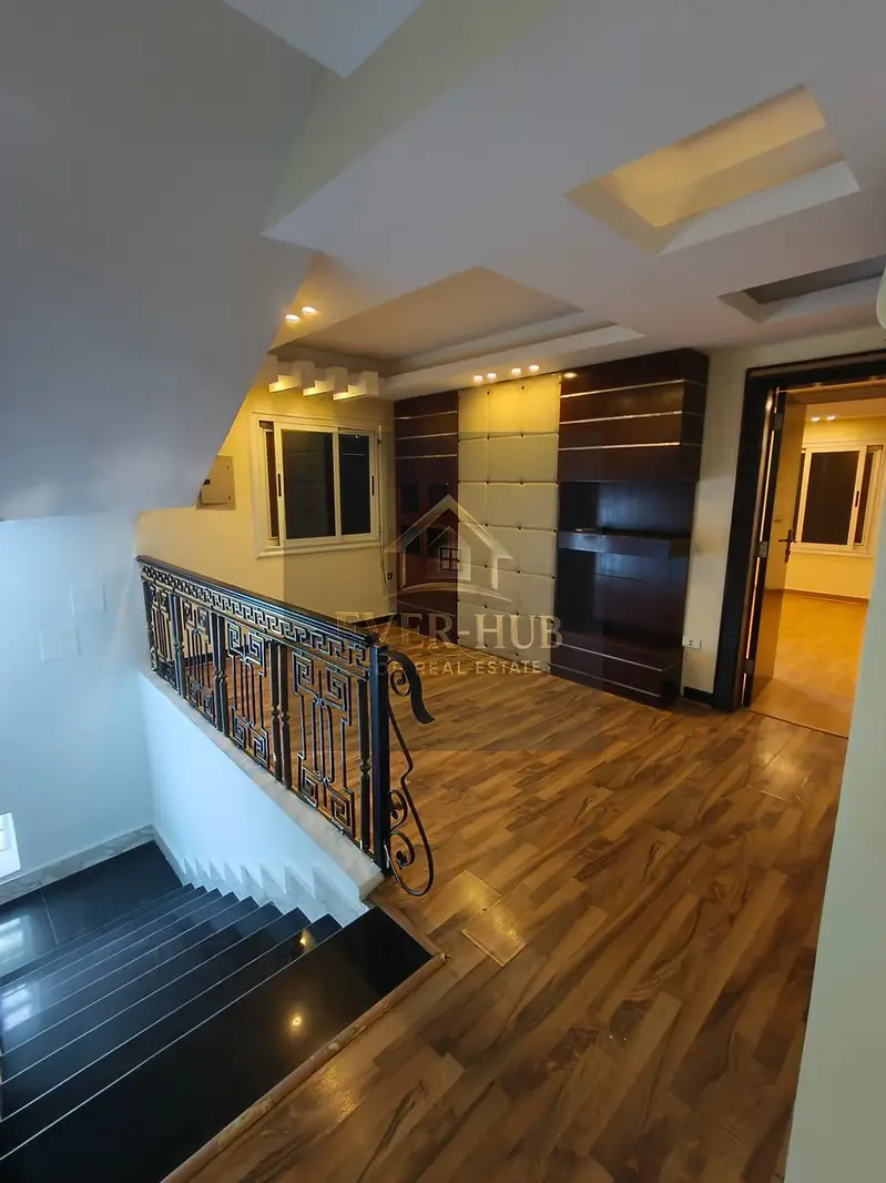 Villa for rent in Hadayek El Mohandeseen Compound, Sheikh Zayed