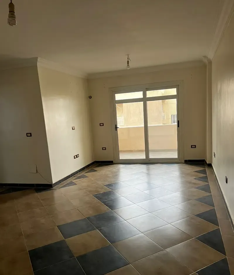 Apartment for rent in Madinaty B7 with garden view