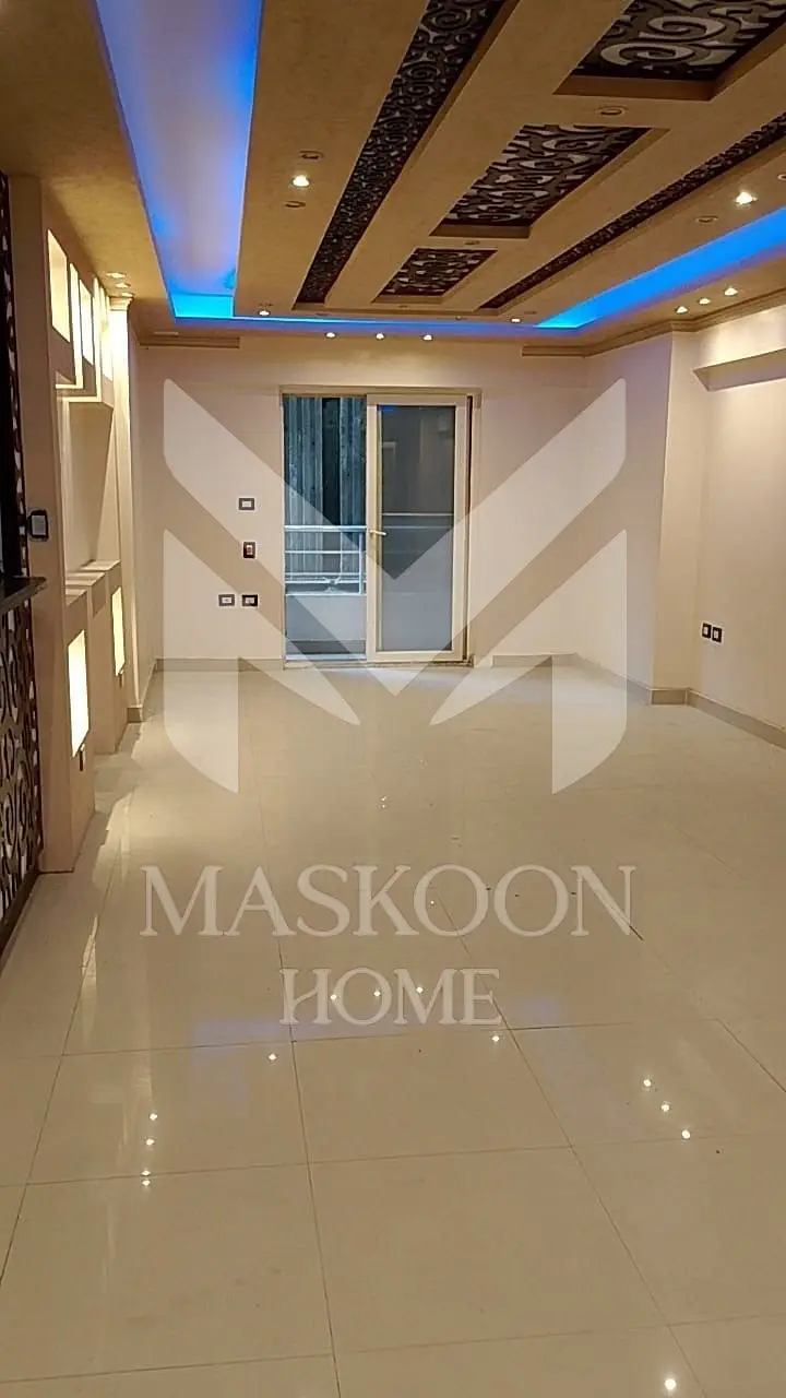 Luxurious 160sqm apartment for rent in Laurent (steps from the sea)