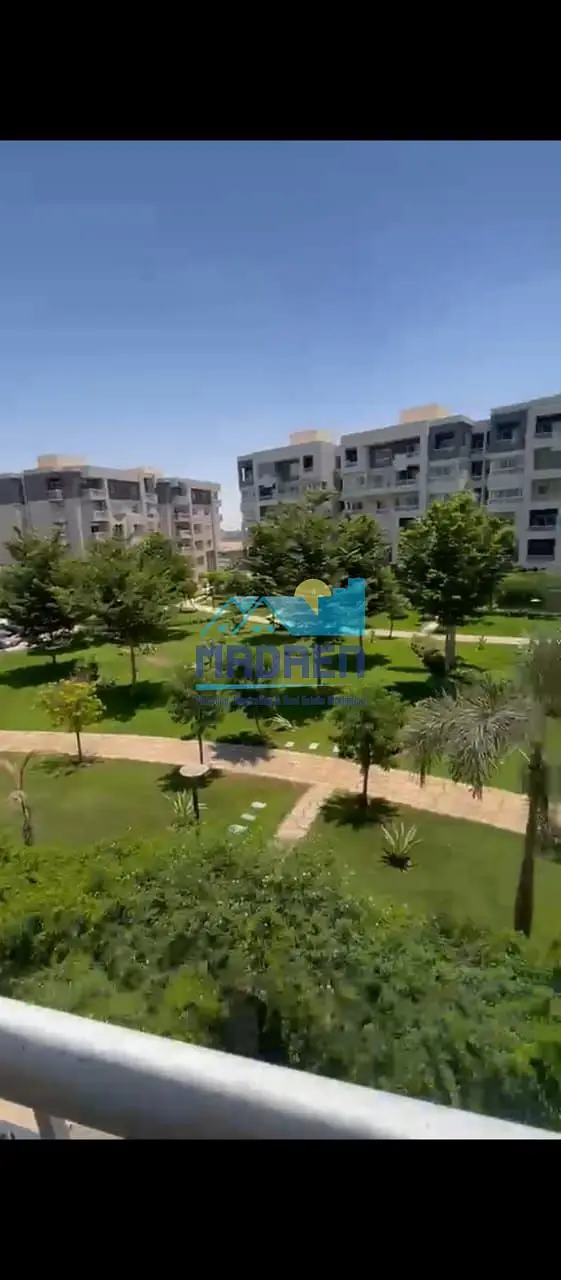 165 sqm apartment for rent in Madinaty B10 with garden view