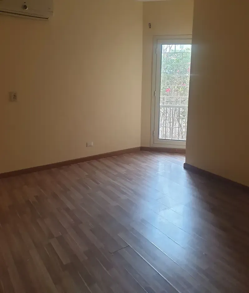 Ground floor apartment with garden in The Address Sheikh Zayed compound for rent