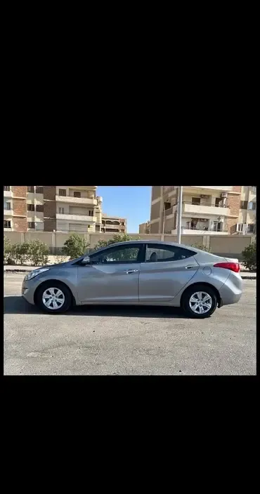 هيونداي النترا للايجار